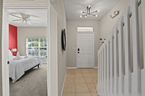 4 chambres, fer et planche à repasser, lit parapluie, Wi-Fi gratuit