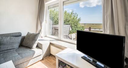 Ferienhaus 'Seehaus Juist' in Strandnähe mit Meerblick, WLAN und Terrasse