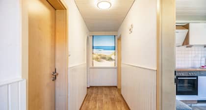 Ferienhaus 'Seehaus Juist' in Strandnähe mit Meerblick, WLAN und Terrasse