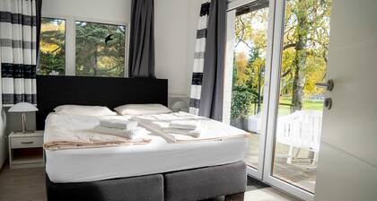 "Villa Nordhang - Apartment 5" mit Bergblick, offener Terrasse und WLAN