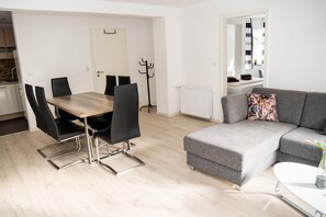 Interior - 'Villa Nordhang - Apartment 2' with Mountain View, Terrace & Wi-Fi (Winterberg)