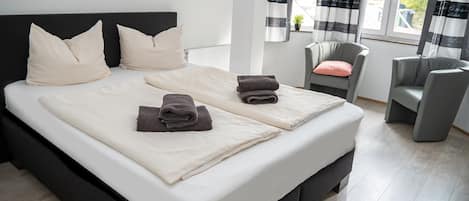 1 bedroom, free WiFi, bed sheets