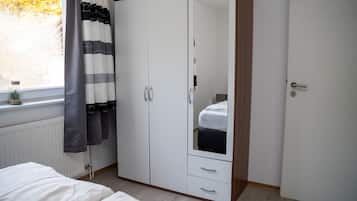 2 bedrooms, free WiFi, bed sheets