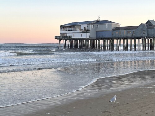 Beach House ∆ Prime Location ∆ Steps to the Ocean