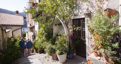 Piccolo Mondo Antico Stunning View, Stresa, Italy