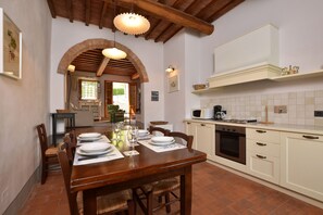 Fridge, microwave, oven, stovetop - Francigena 4, Castelfiorentino, Italy (Castelfiorentino)