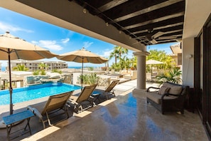 Terrace/patio - Luxurious Modern Villa w/private pool & jacuzzi,10mins from Downtown +Springrate (Cabo San Lucas)