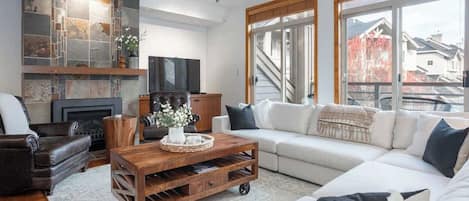 Smart TV, fireplace, offices
