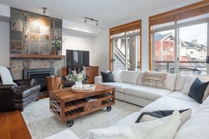 Smart TV, fireplace, offices