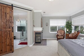 4 chambres, fer et planche à repasser, lit parapluie, Wi-Fi gratuit