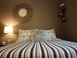 2 dormitorios, tabla de planchar con plancha, wifi gratis y ropa de cama