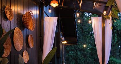 Oregon "Tall Firs Tiny home" near Spencers butte & Trails 10 min to UO Campus