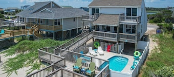 Amazing 4 BR Oceanfront Home w Pool. Dog Friendly, Spectacular Views