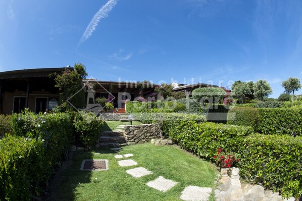 Jardines del alojamiento