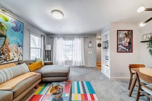 TV - Historic Cottage w/ Private Patio, Firepit & Grill (Salt Lake City)