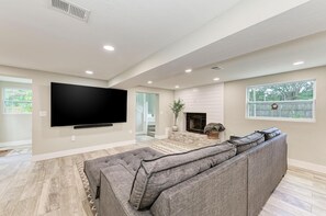 Smart-TV, peis, stereoanlegg og PC-skjermer