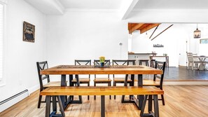 Dining - Trails, Kids Loft, Firepit, and Walk to the Village (Conway)