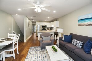 House, 2 Queen Beds (Barrier Dunes 250  Sea Side Oasis) | Living area - Barrier Dunes 250 - 110 Sea Side Oasis (Port St. Joe)