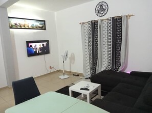 TV - Chic furnished apartment in Tokoin Casablanca (Lomé)
