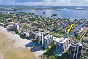 Unclassified image, 3 of 50, button - Beautiful, Remodeled, Gullwing Beach Resort Condo! Heated Pool & Over $150 of Free Daily Activities! (Fort Myers Beach)
