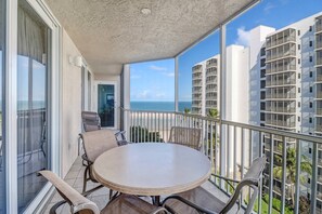 Unclassified image, 4 of 50, button - Beautiful, Remodeled, Gullwing Beach Resort Condo! Heated Pool & Over $150 of Free Daily Activities! (Fort Myers Beach)
