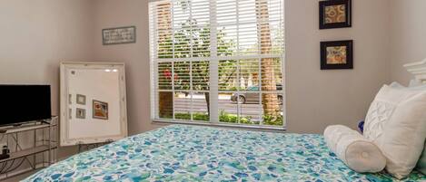 2 bedrooms, desk, iron/ironing board, free WiFi