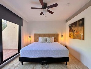2 bedrooms, iron/ironing board, WiFi, bed sheets - Cozy home just steps from the beach in Cancun (CancÃºn)