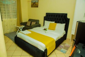 Studio | Free WiFi - Stay.Plus Attic Studio Apartments (Nairobi)