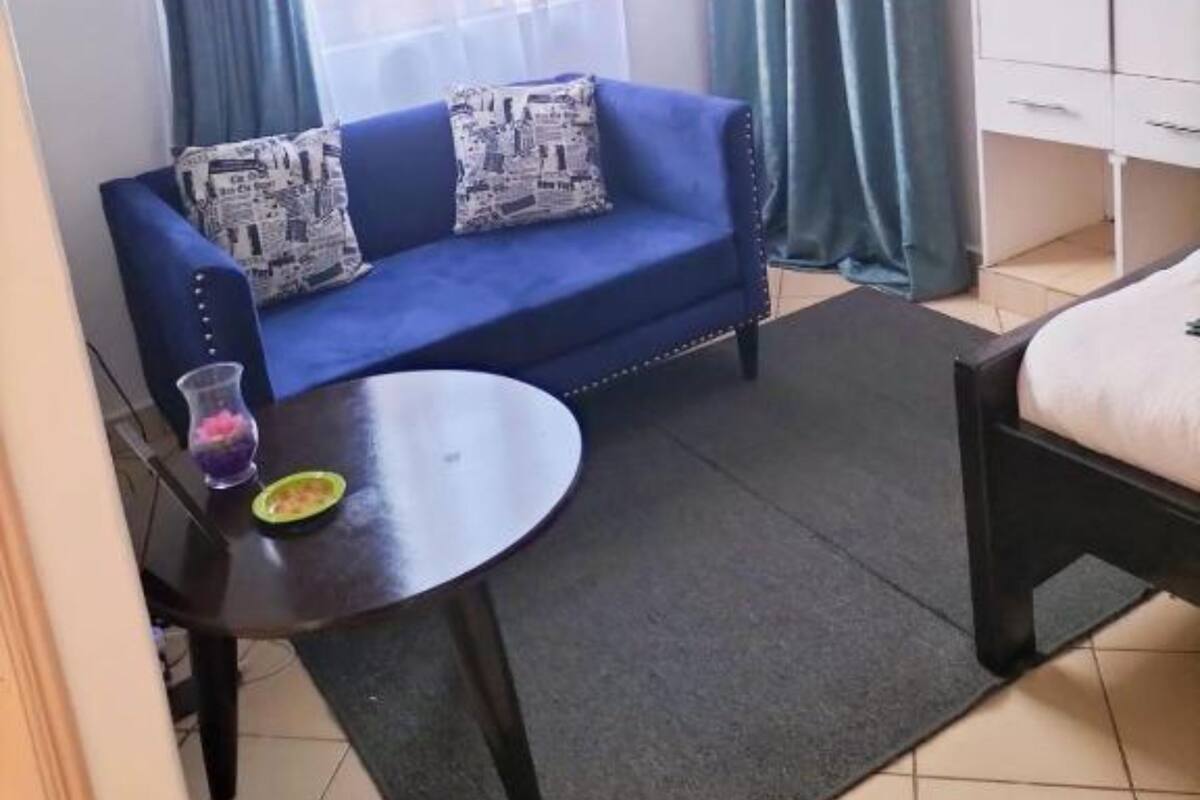 Studio | Living area