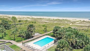 House, Multiple Beds (2TheBeach) | Pool