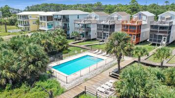 House, Multiple Beds (2TheBeach) | Exterior