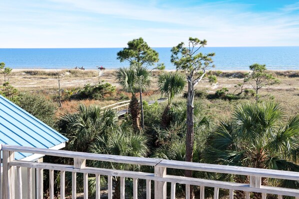 House, Multiple Beds (Gulfside GEM) | Property grounds