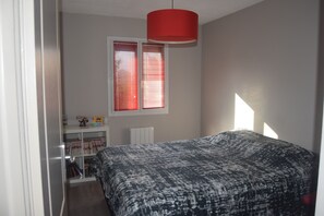 Fer et planche à repasser, Wi-Fi gratuit