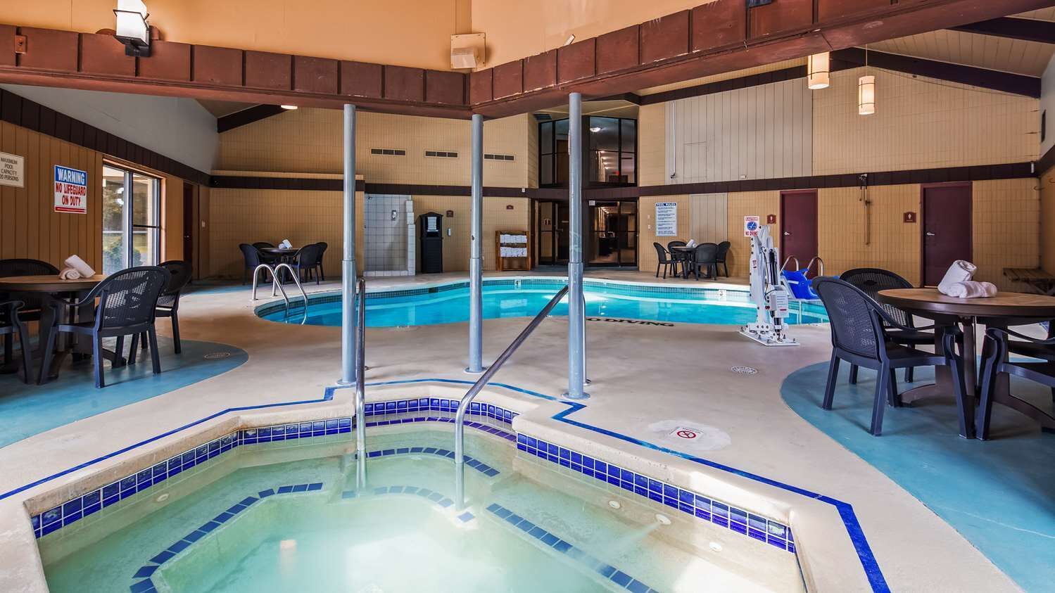 Indoor pool, outdoor pool