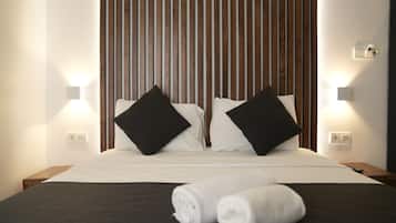 Deluxe Double Room | Soundproofing, free WiFi, bed sheets