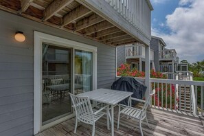 Outdoor dining - Barrier Dunes 273 - 86 Seahorse (Port St. Joe)