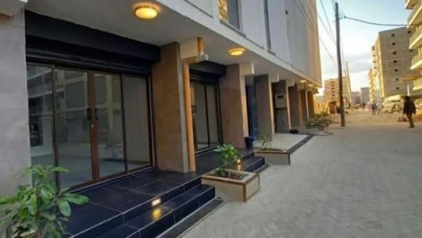 Pintu masuk properti