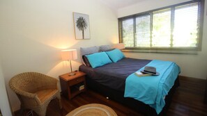 2 bedrooms, iron/ironing board, bed sheets - Unit 2 Magnetic Dreams (ARCADIA)