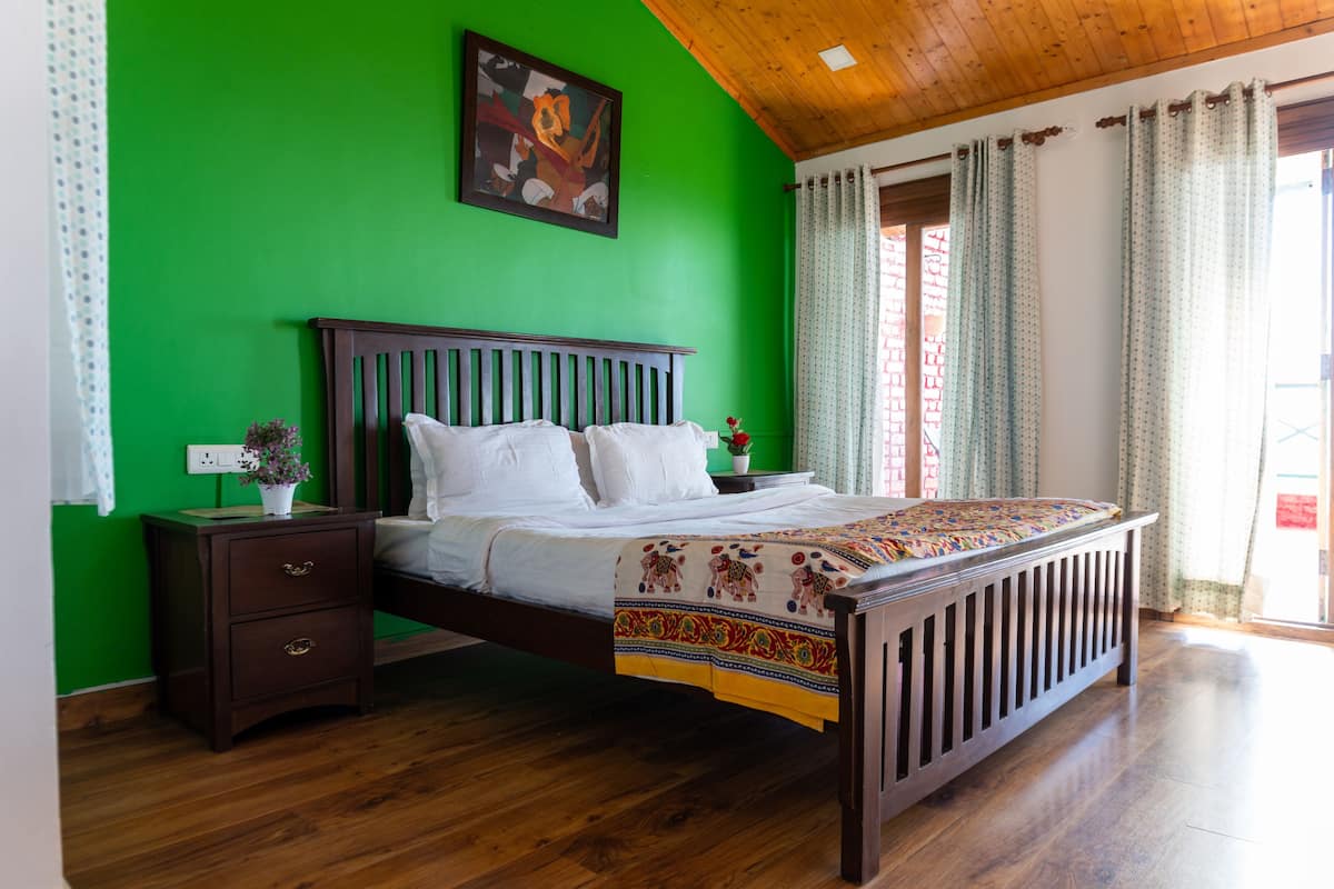 Down duvets, pillow-top beds, desk, laptop workspace