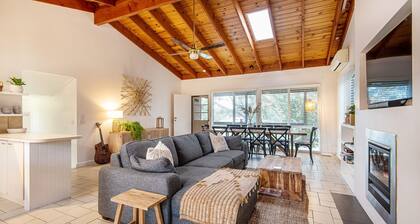 Pet Friendly - Caxton and Co. Blairgowrie