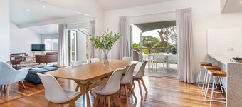 Devon Mt Martha Escape with Spa and Views