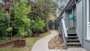 Property grounds - Devon Mt Martha Escape with Spa and Views (Mount Martha)