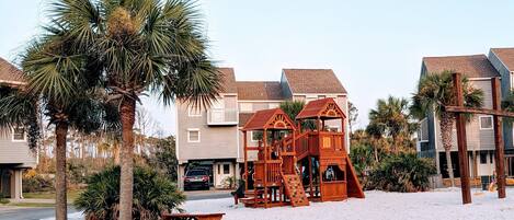 Ferienhaus, Mehrere Betten (Barrier Dunes 493 Flamingo Retreat) | Kinderbereich