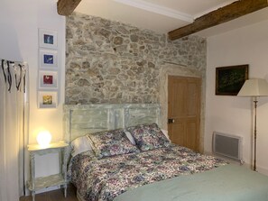 2 chambres, bureau, fer et planche à repasser, Wi-Fi gratuit