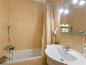 Towels - Magnolia by Interhome (Olhão)