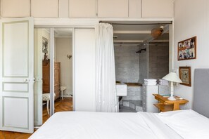 3 Schlafzimmer, Schreibtisch, WLAN, Bettwäsche