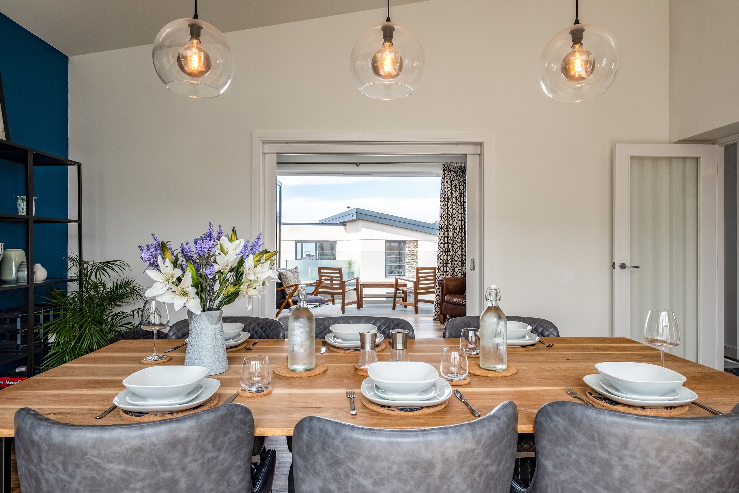 Stuga | Eget kök | Kylskåp, diskmaskin, vattenkokare och brödrost