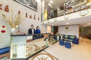 Reception - Golden Legend Boutique Hotel (Hanoi)