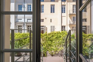 Deluxe Suite | Terrace/patio