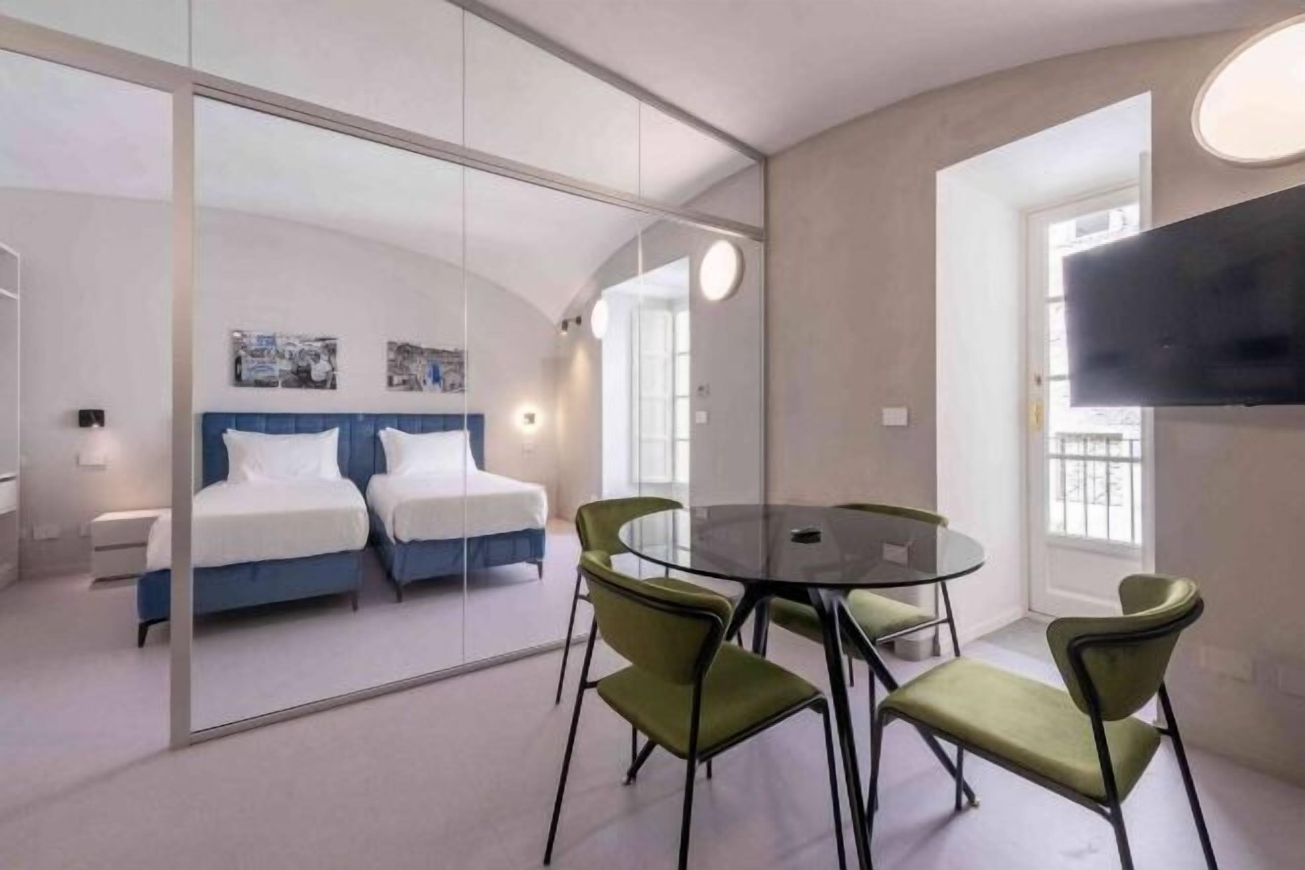 Coffres-forts dans les chambres, rideaux occultants